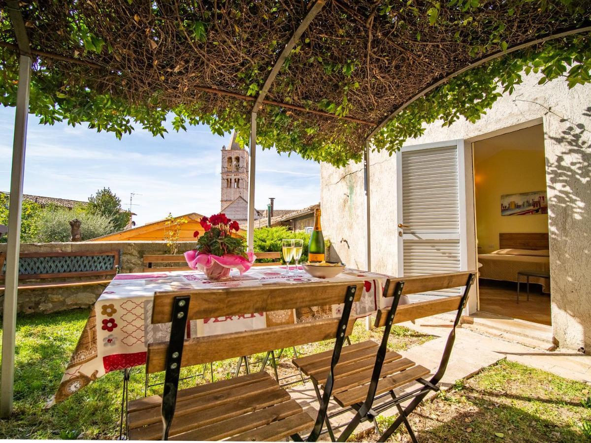 Terrazza Santa Chiara Hotel Assisi Buitenkant foto
